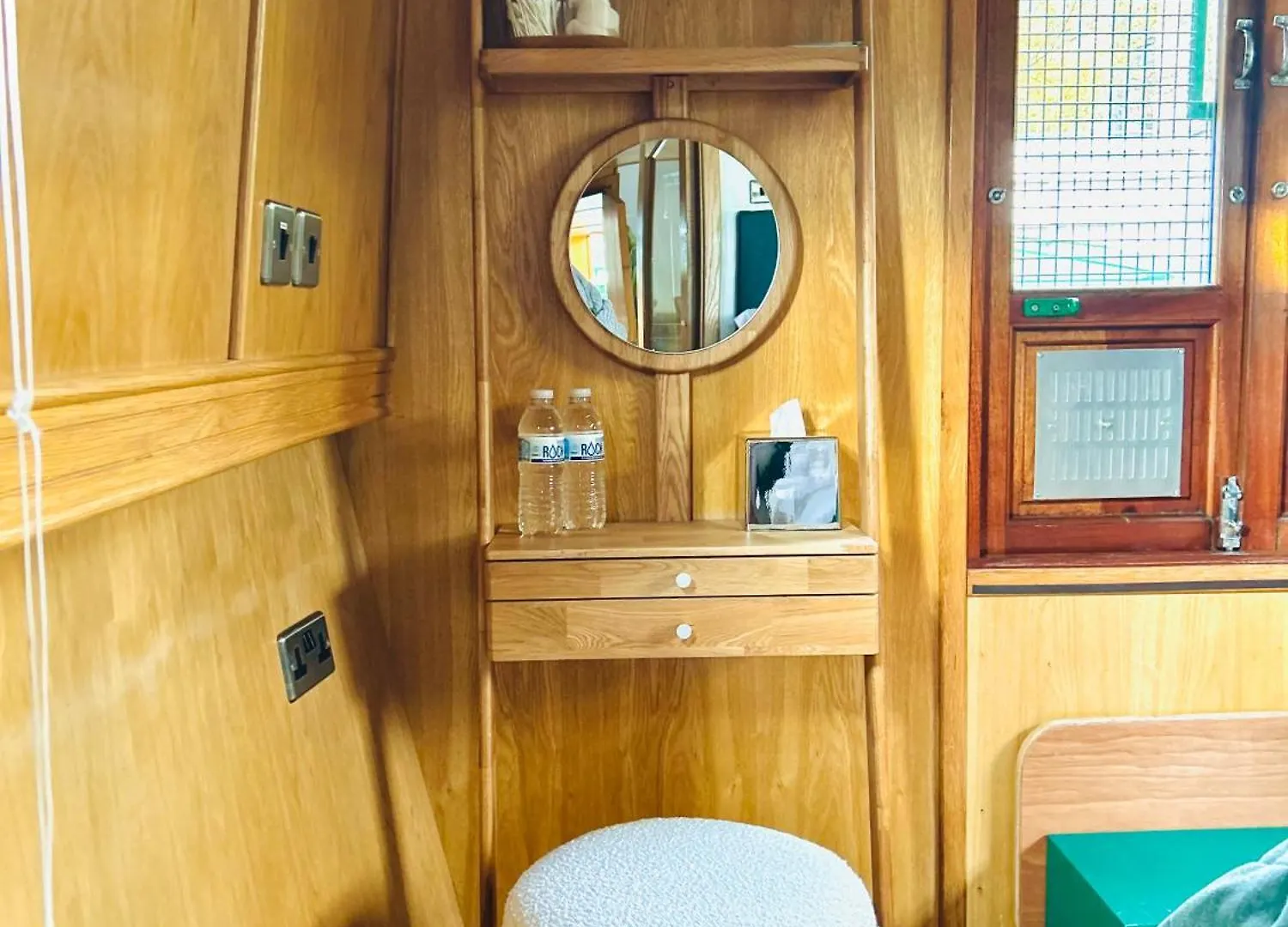 **** Botel Edinburgh - Houseboats Hotel United Kingdom