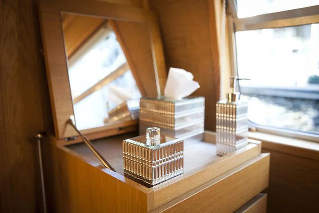 Edinburgh - Houseboats Hotel