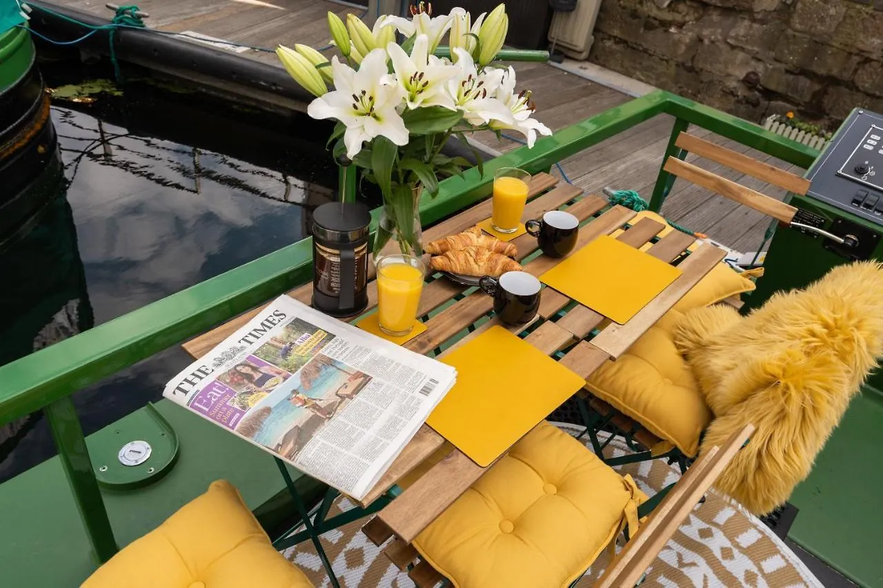 Edinburgh - Houseboats Hotel