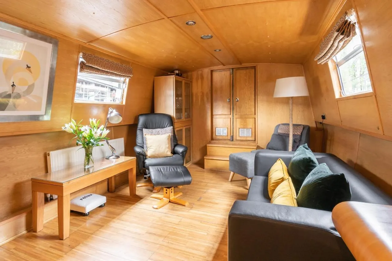 Edinburgh - Houseboats Hotel Bådhotel