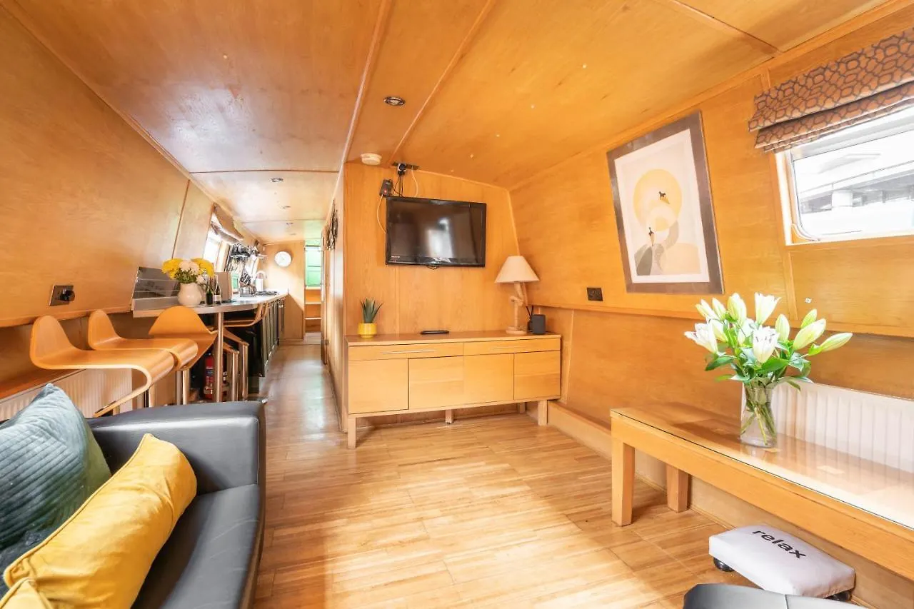 Edinburgh - Houseboats Hotel