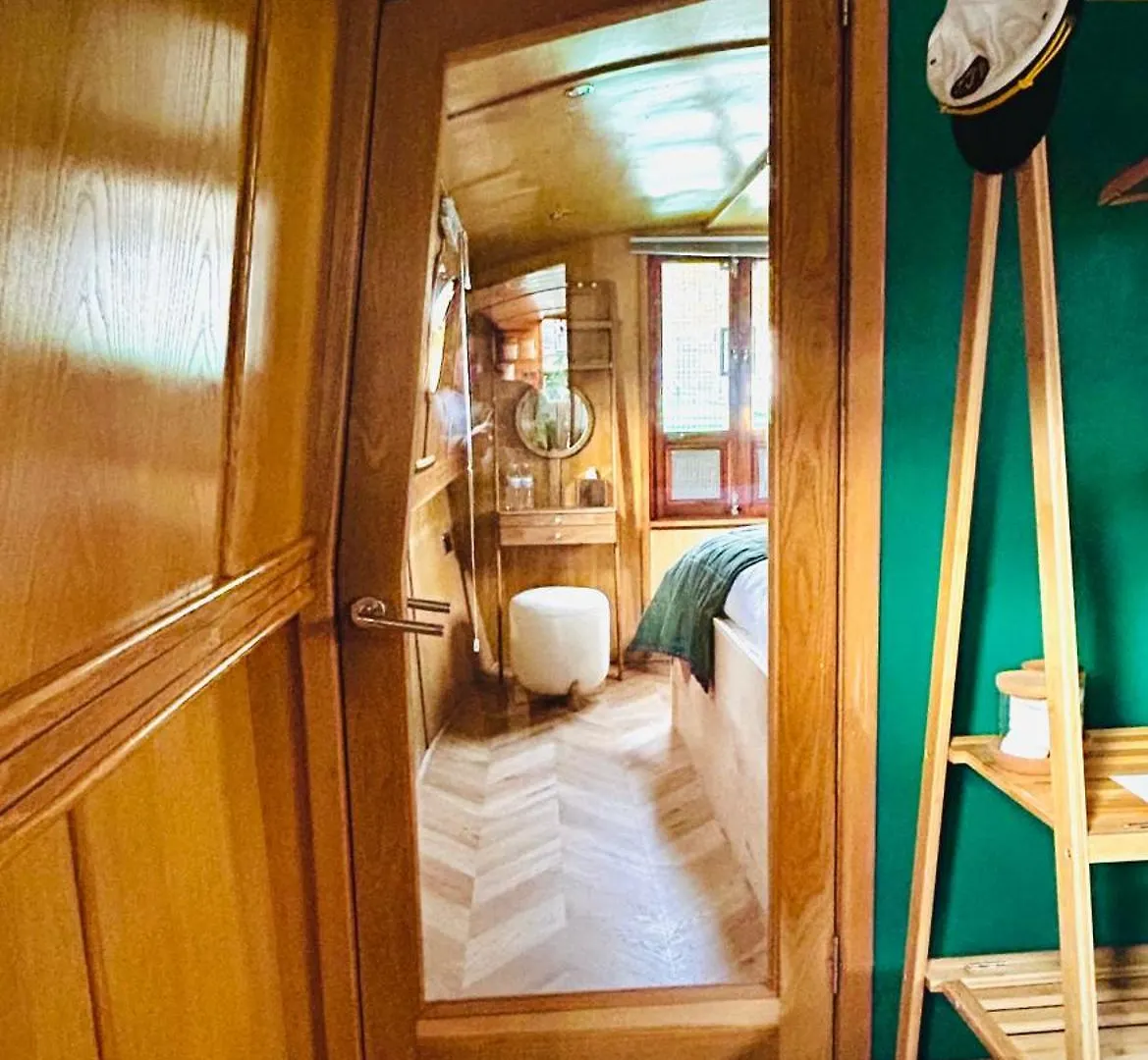 Bådhotel Edinburgh - Houseboats Hotel